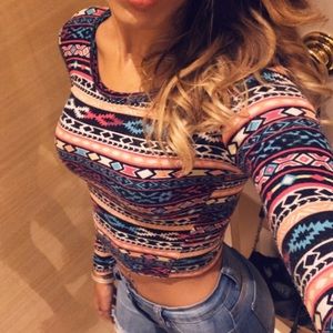 Long sleeve crop top